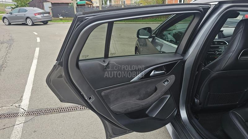 Infiniti Q30 2.2d Aut Awd Premium