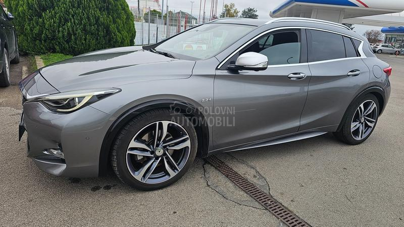 Infiniti Q30 2.2d Aut Awd Premium