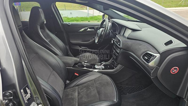 Infiniti Q30 2.2d Aut Awd Premium