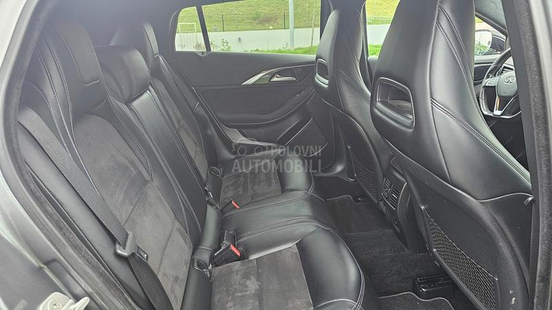 Infiniti Q30 2.2d Aut Awd Premium