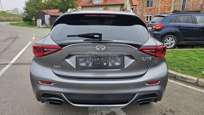 Infiniti Q30 2.2d Aut Awd Premium