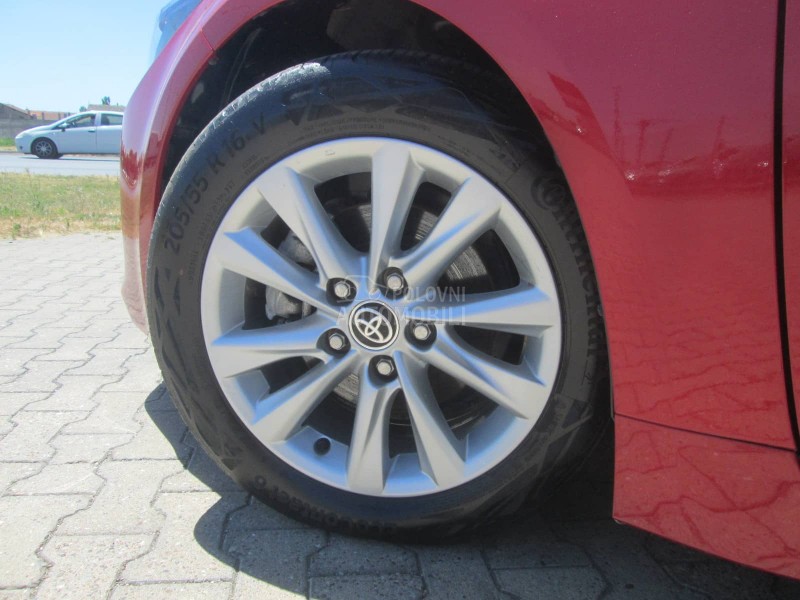 Toyota Corolla 1.8 Hybrid