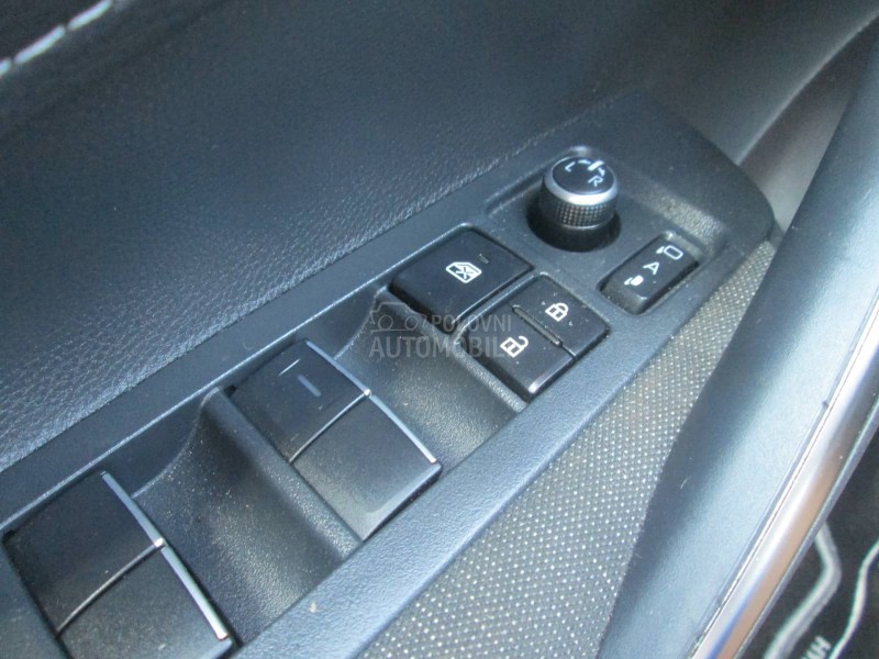 Toyota Corolla 1.8 Hybrid