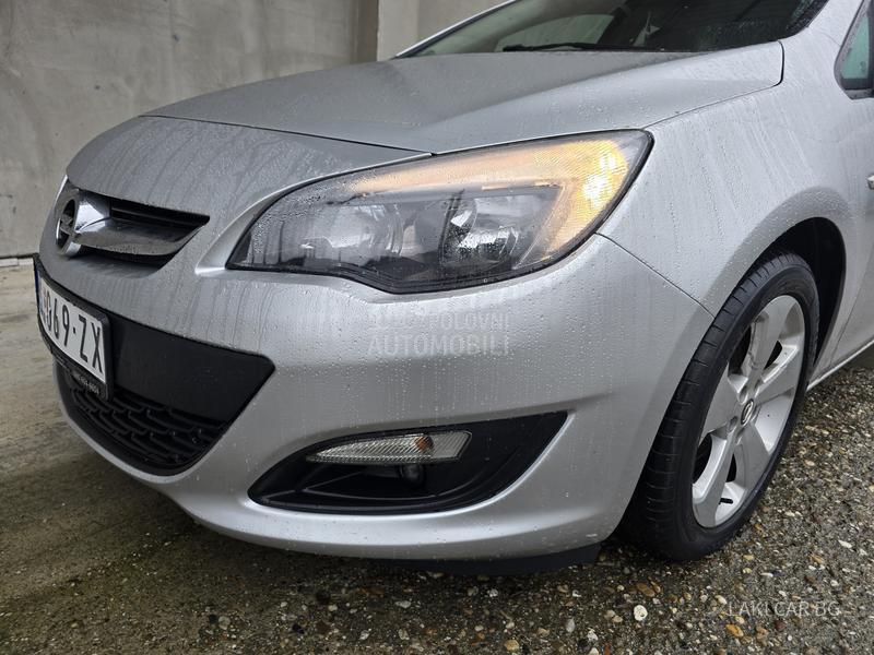 Opel Astra J resty 1.3 CDTI