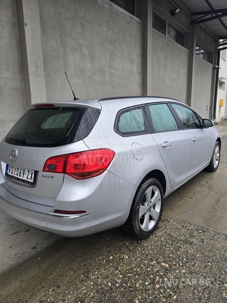 Opel Astra J resty 1.3 CDTI