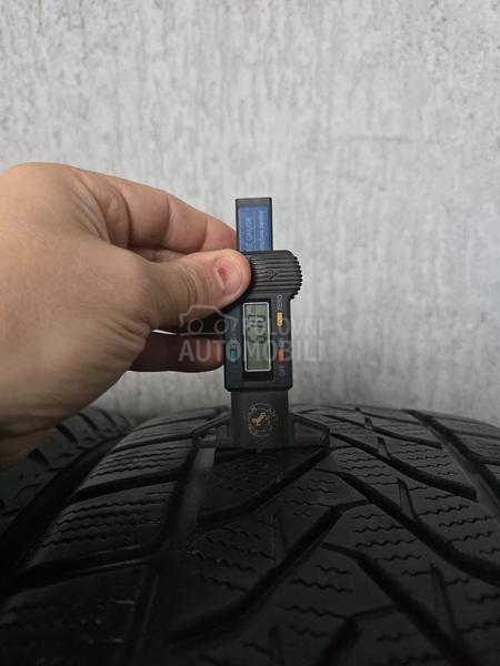 Lassa 245/45 R19 Zimska