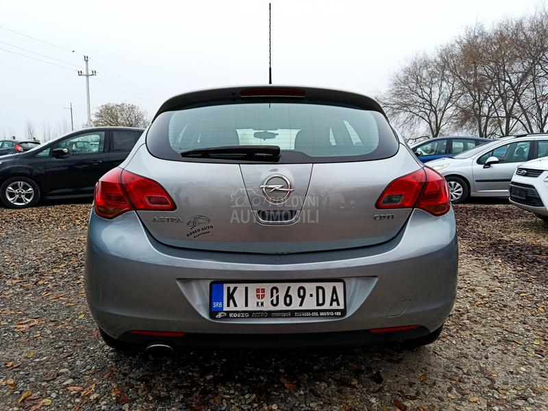 Opel Astra J 2.0 CDTi