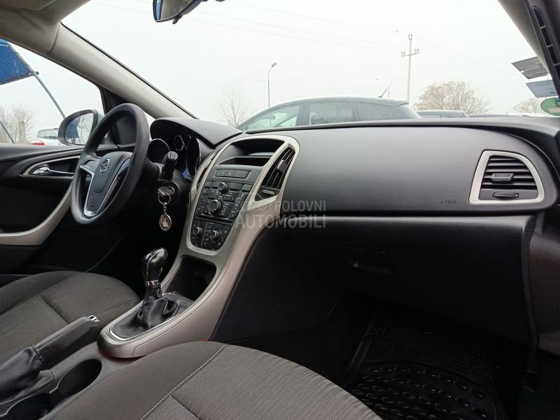 Opel Astra J 2.0 CDTi