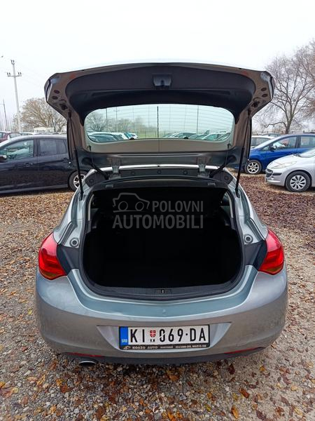 Opel Astra J 2.0 CDTi