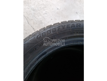 Goodyear 225/50 R17 Zimska