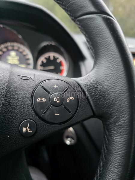 Mercedes Benz C 200 BLUEEFICENCY