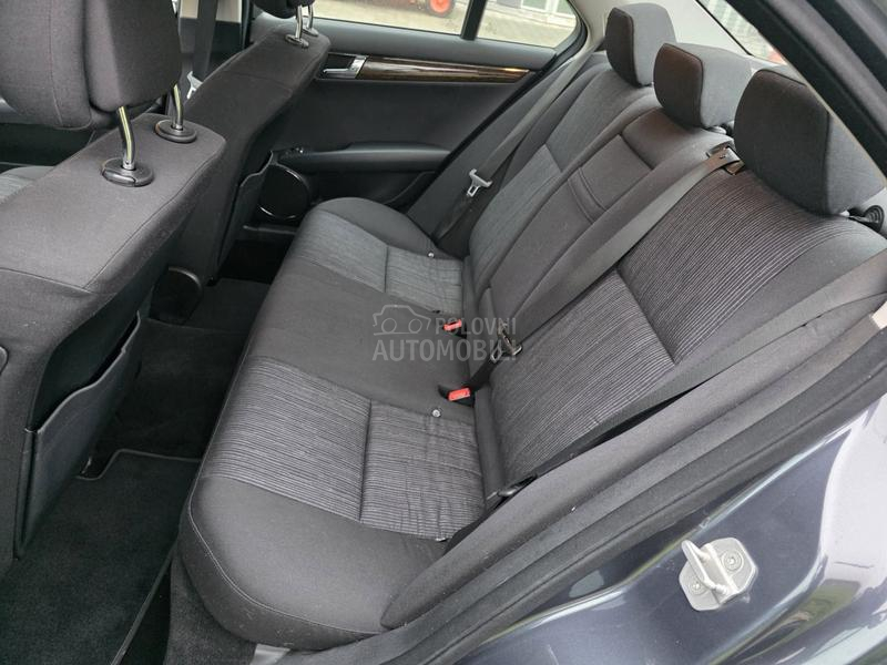 Mercedes Benz C 200 BLUEEFICENCY