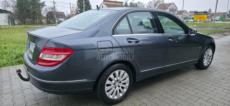 Mercedes Benz C 200 BLUEEFICENCY