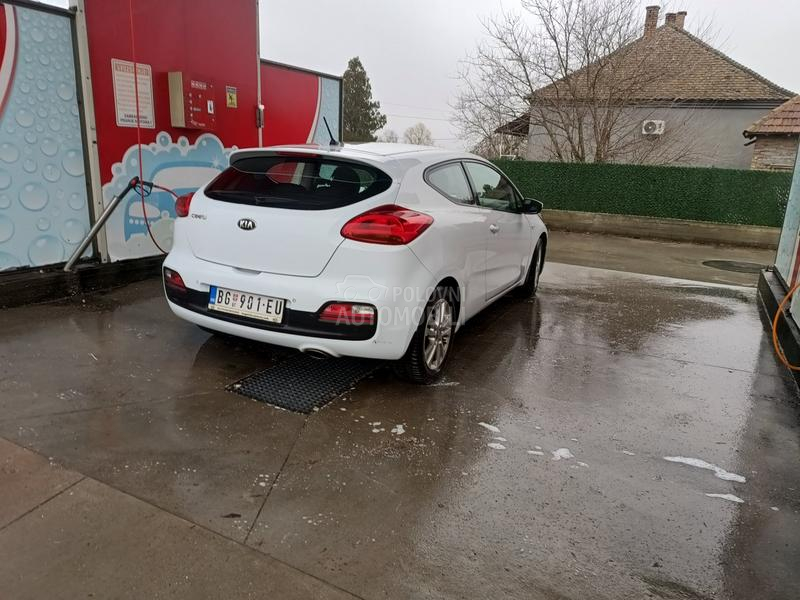 Kia pro_cee`d 