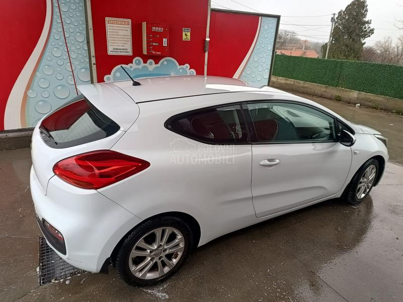 Kia pro_cee`d 