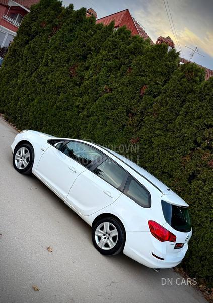 Opel Astra J ENJOY CH