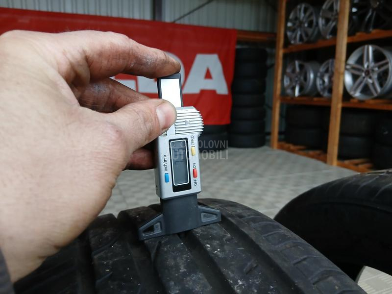 Continental 215/55 R17 Letnja