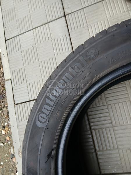 Continental 215/55 R17 Letnja