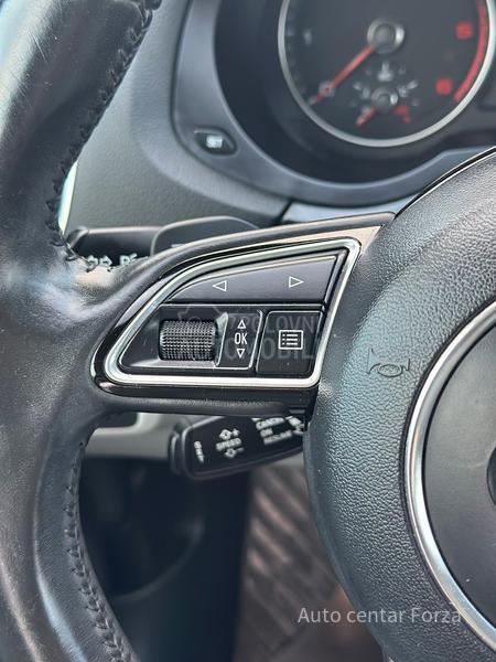 Audi Q3 S-line / N O V