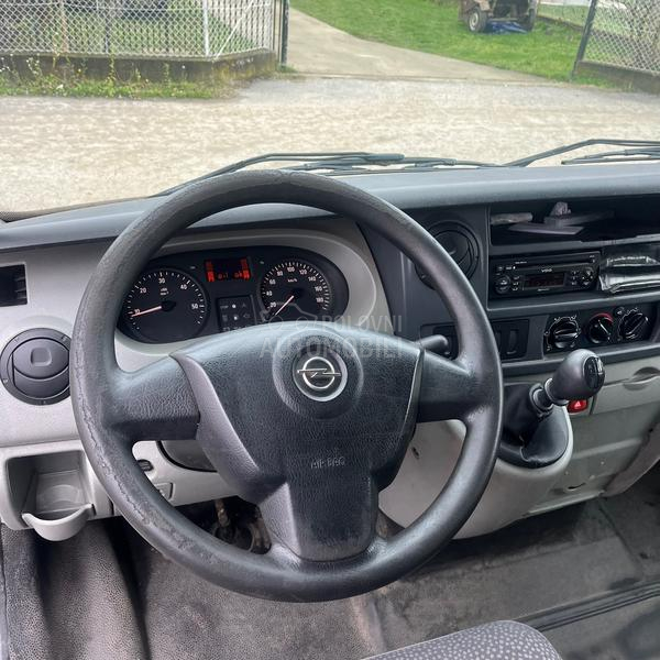 Opel Movano 