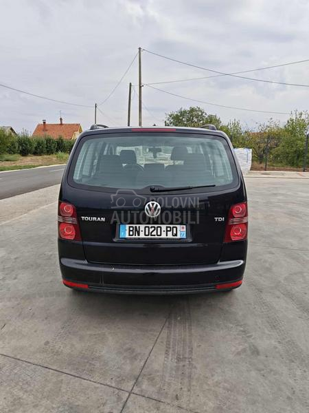 Volkswagen Touran 