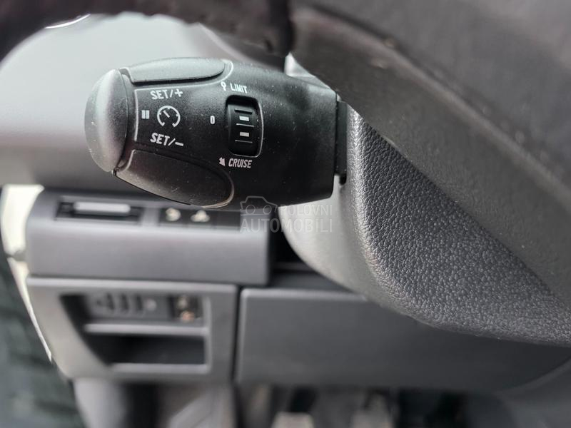 Peugeot 3008 1.6hdi NAV/SERV SNA