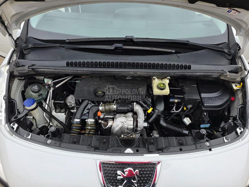 Peugeot 3008 1.6hdi NAV/SERV SNA