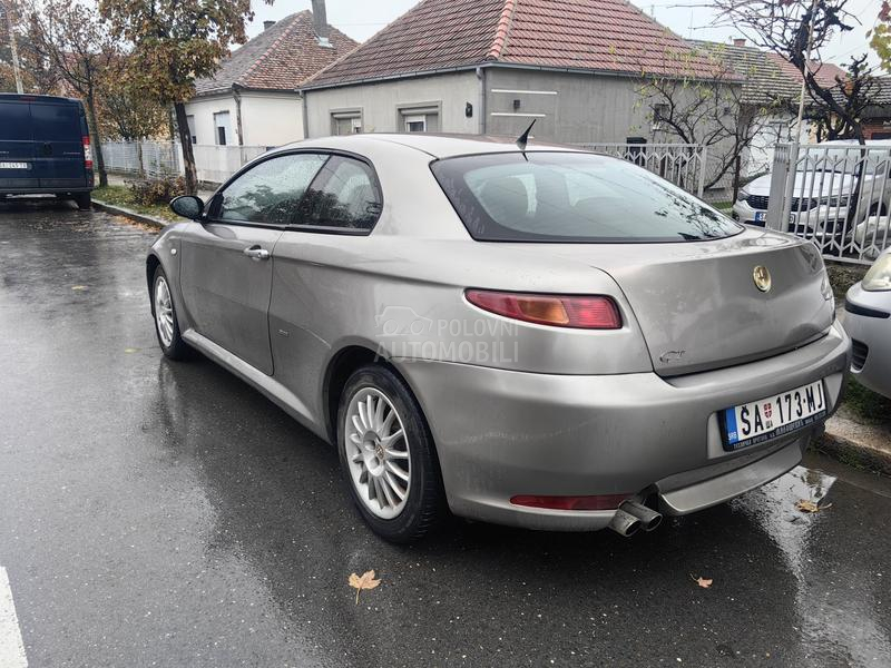 Alfa Romeo GT JTD