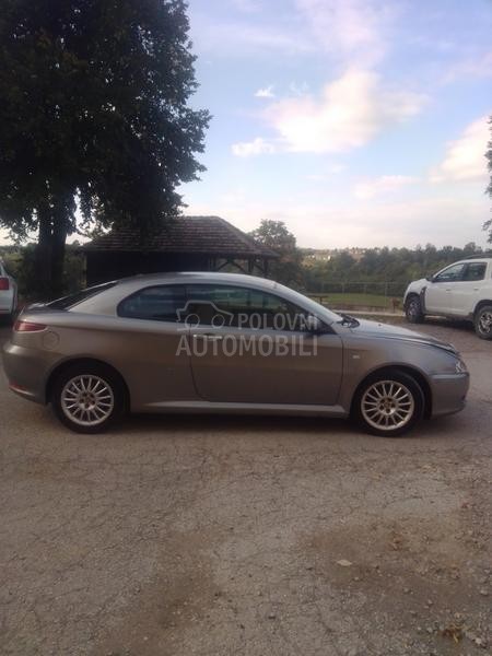 Alfa Romeo GT JTD
