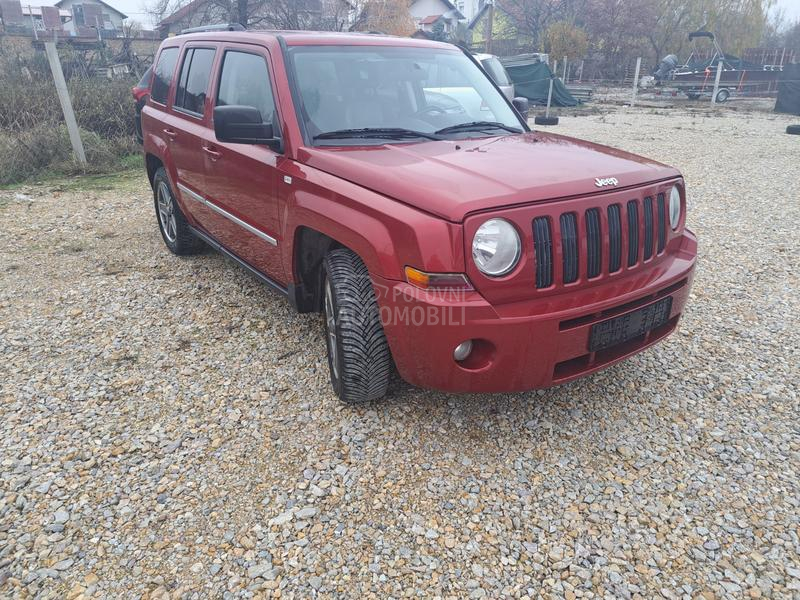 Jeep Patriot 2,4i-- a u t o m a t