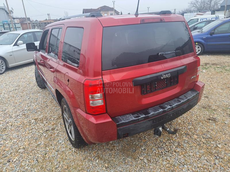 Jeep Patriot 2,4i-- a u t o m a t