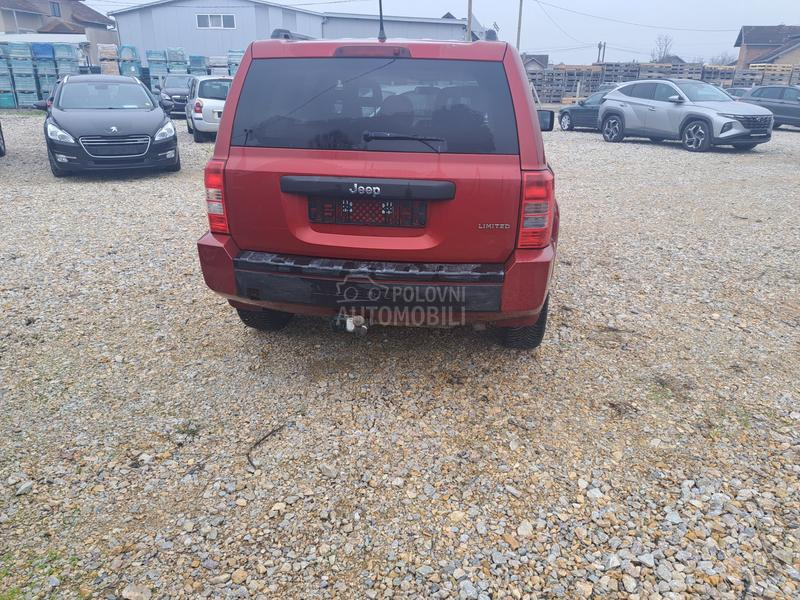 Jeep Patriot 2,4i-- a u t o m a t