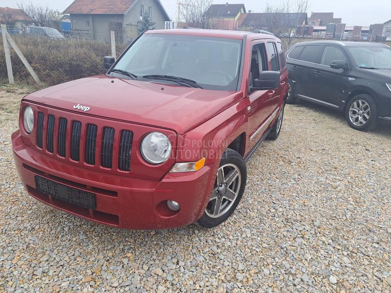 Jeep Patriot 2,4i-- a u t o m a t