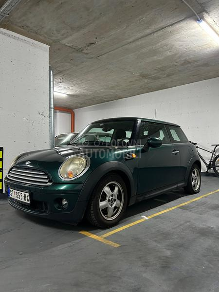 MINI Cooper 