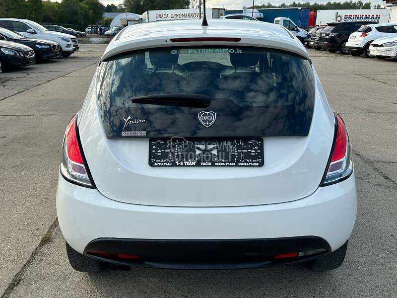 Lancia Ypsilon 1.2 ECOCHIC   N O V