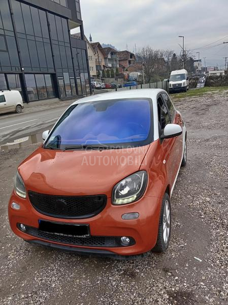 Smart ForFour 1.0 b
