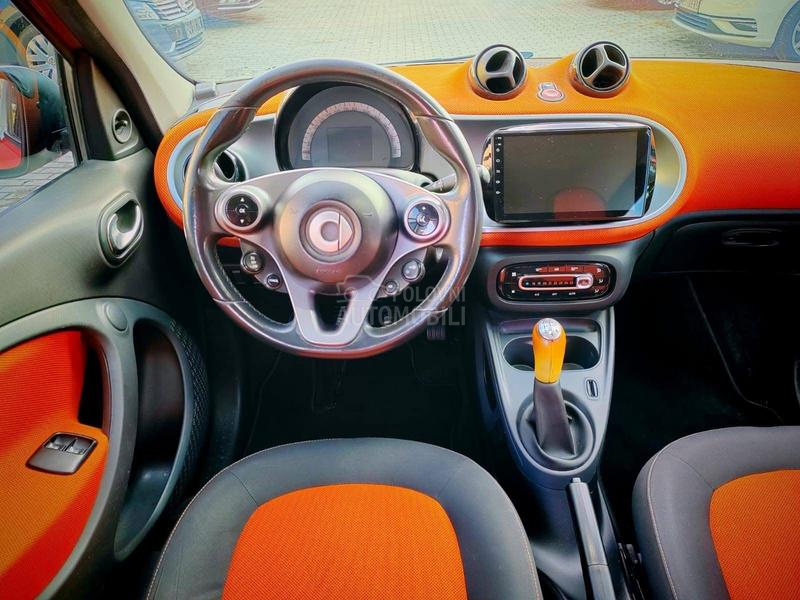 Smart ForFour 1.0 b