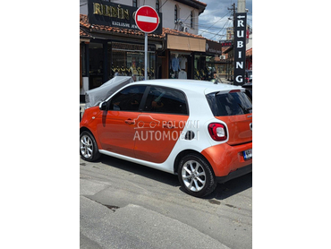 Smart ForFour 1.0 b