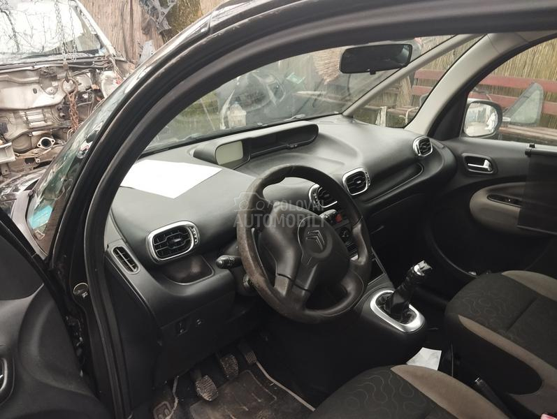 Delovi za Citroen C3 Picasso 2011. god.