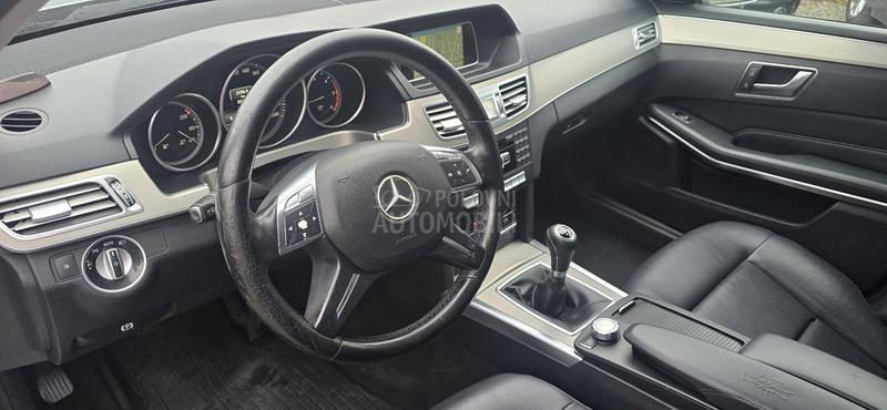Mercedes Benz E 220 cdi