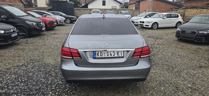 Mercedes Benz E 220 cdi