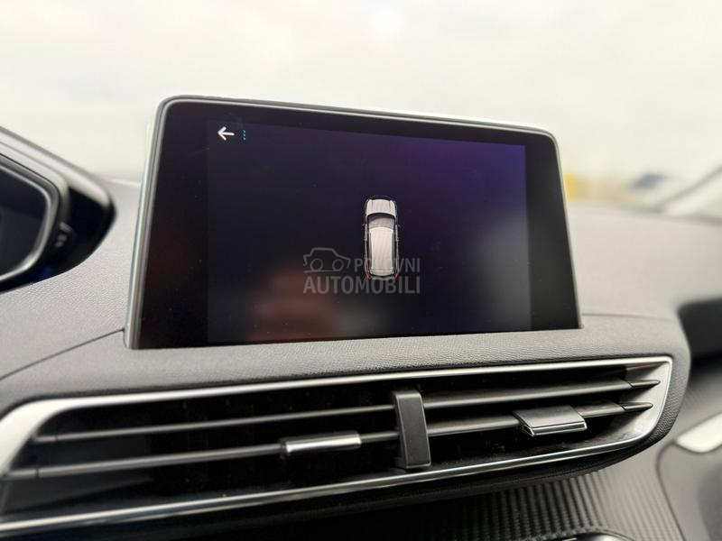 Peugeot 3008 1.2