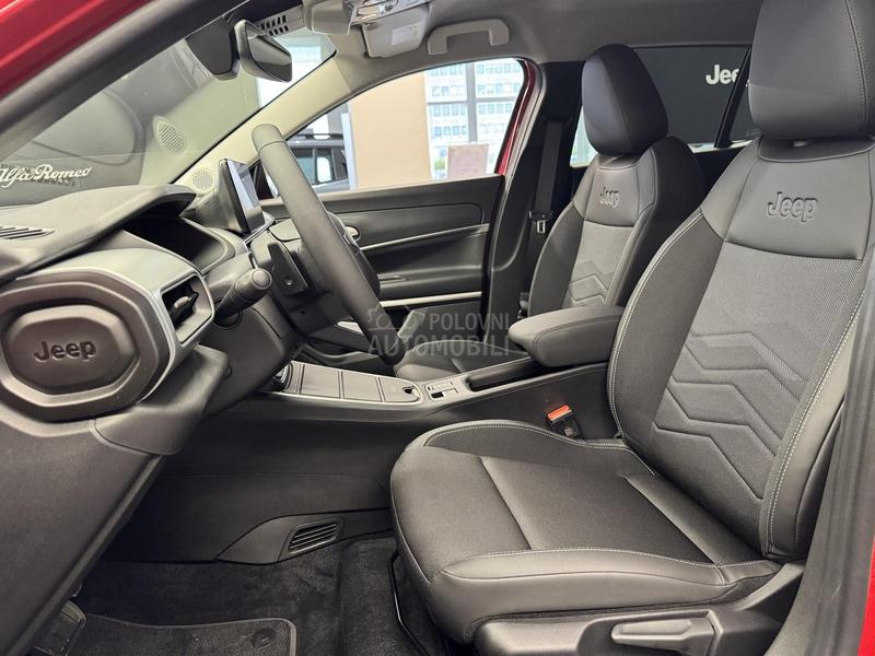 Jeep Avenger 1.2 MHEV 100 Summit