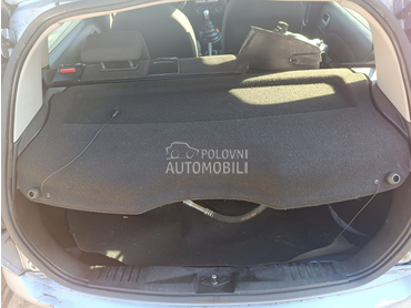 Polica gepeka za Ford Fiesta od 2002. do 2008. god.