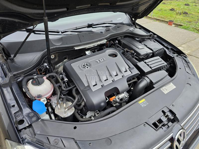 Volkswagen Passat B7 2.0TDI//DSG/PAN/XEN