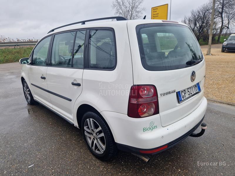 Volkswagen Touran A K C I J A
