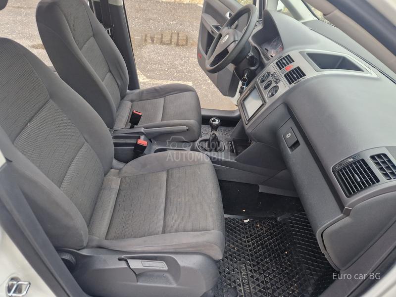 Volkswagen Touran A K C I J A