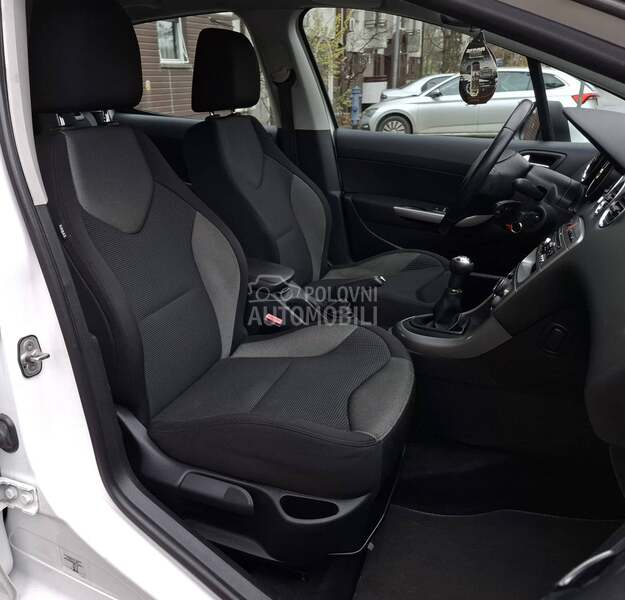 Peugeot 308 1.6eHDI SPORT NAV