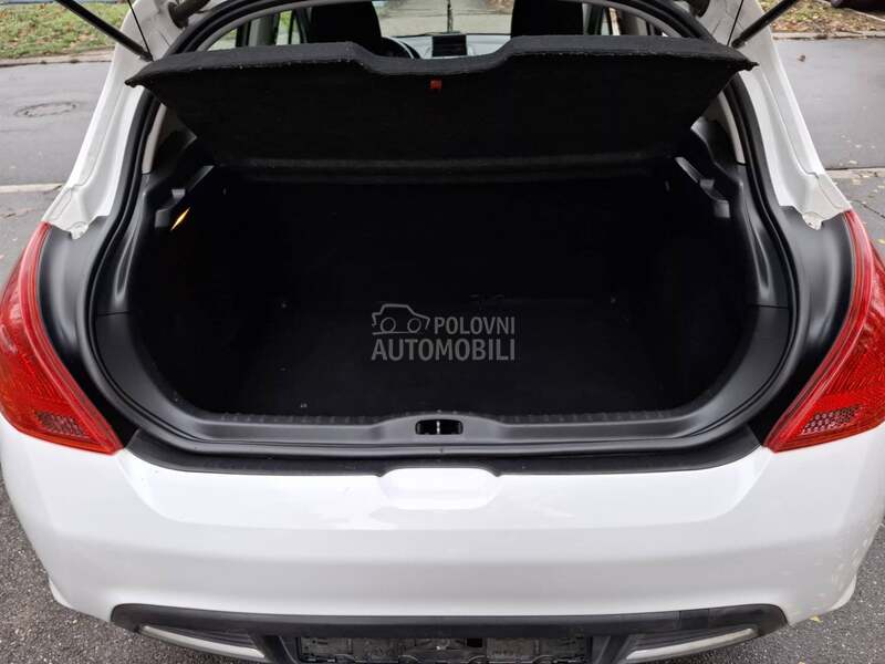 Peugeot 308 1.6eHDI SPORT NAV