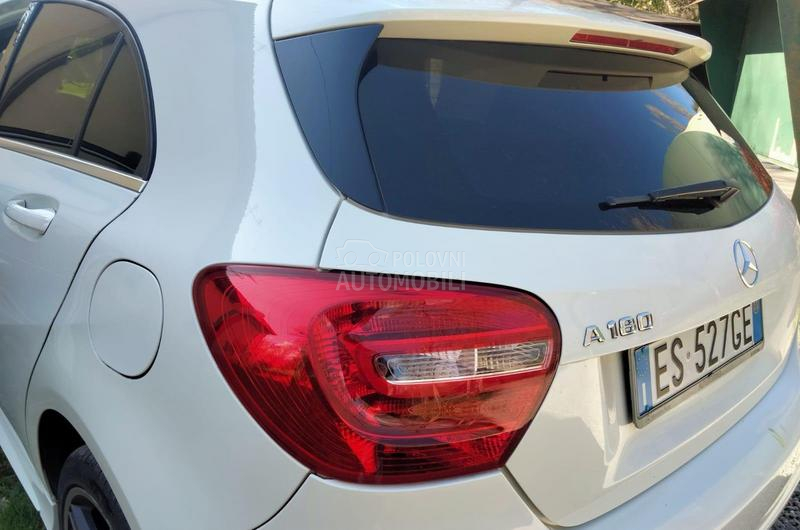 Mercedes Benz A 180 AMG line
